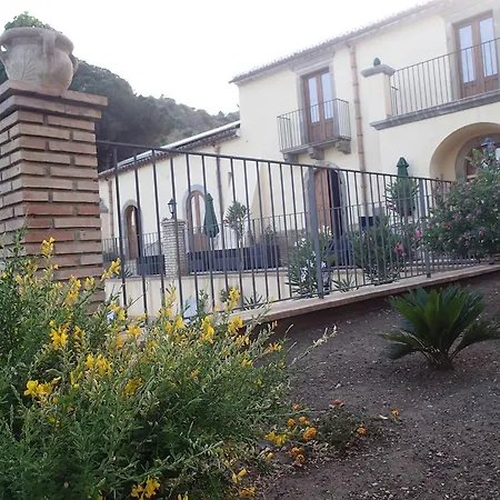 Gospodarstwo wiejskie Patitiri Santa Teresa Di Riva